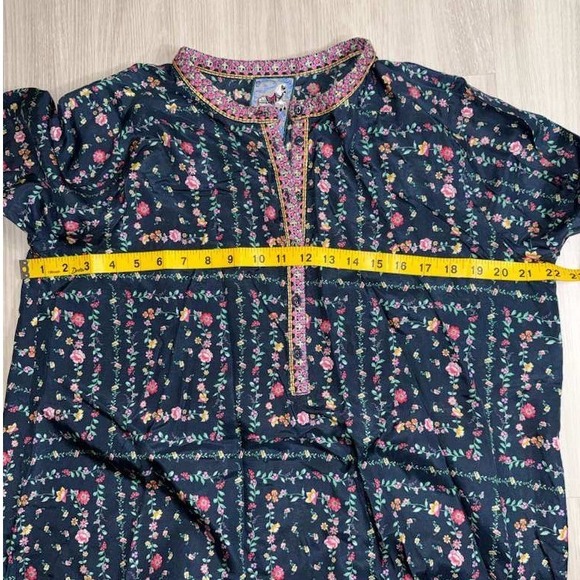 Johnny Was Floral Print Tunic Top Women Size M Dark Blue Button Up Long Sleeve - Picture 7 of 13